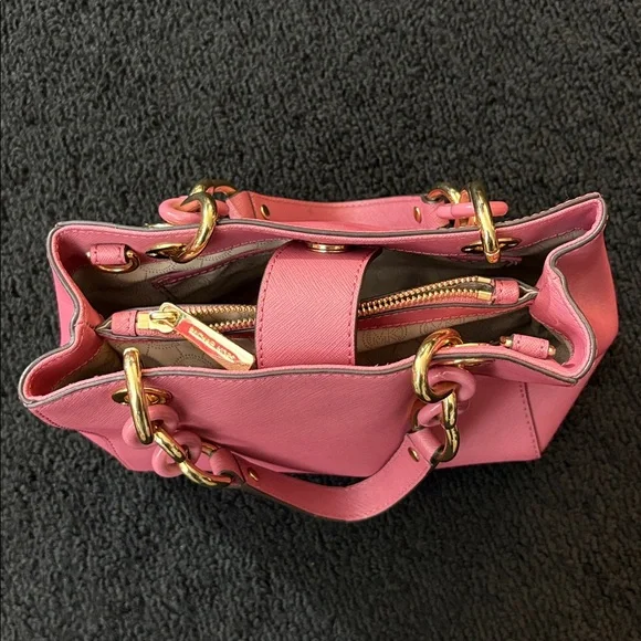 Michael Kors βCynthiaβ Saffiano Leather Satchel - Picture 6 of 16